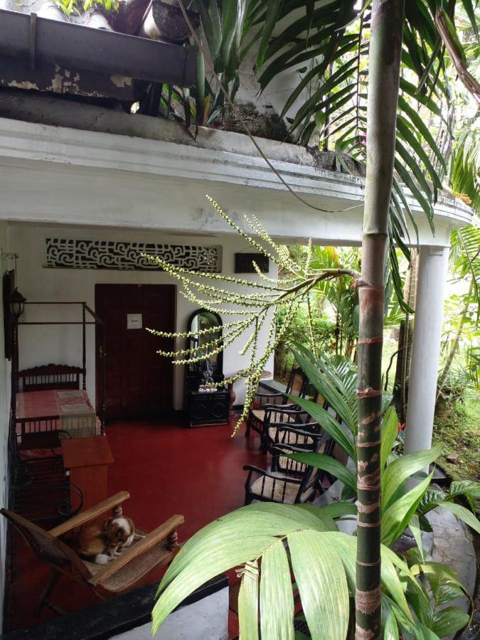 Traditional Kandyan House Exterior photo