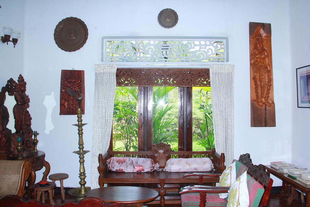 Traditional Kandyan House Exterior photo