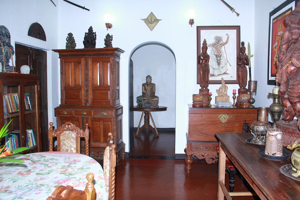 Traditional Kandyan House Exterior photo